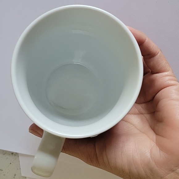 Great White Owl, Ceramic mug, bird lover, animal mug. Floral Theme. - Picture 5 of 11